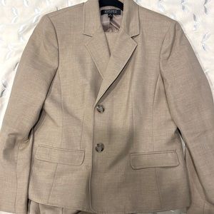 (45 % OFF) Kasper Blazer and Pant, Size 14 , Color:Tan